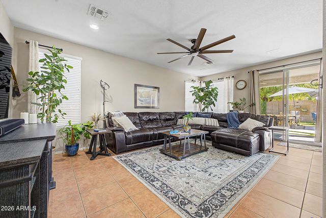 9185 W IRMA Lane, Peoria, AZ 85382