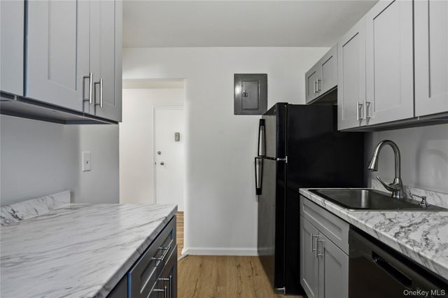140 N Broadway O-2, Irvington, NY 10533