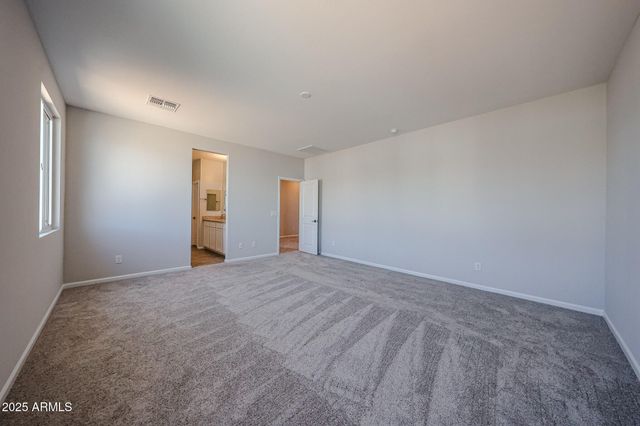 18098 W CREEDANCE Boulevard, Surprise, AZ 85387