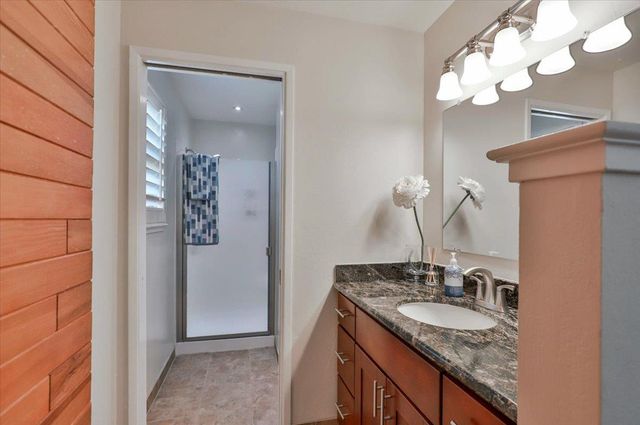 2700 Mendonca Dr, Rancho Cordova, CA 95670