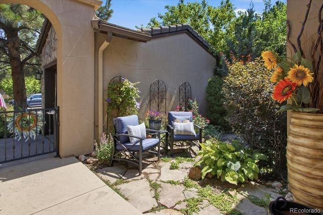 5083 Hidden Pond Place, Castle Rock, CO 80108