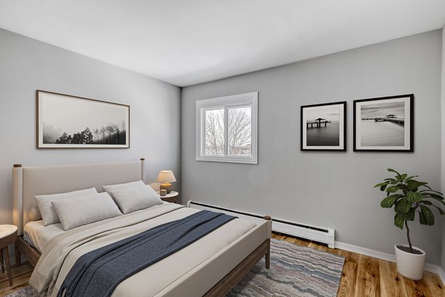 147 W Elk Trail 345, Carol Stream, IL 60188