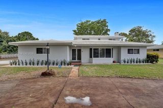 63 SE 5th Avenue, Deerfield Beach, FL 33441