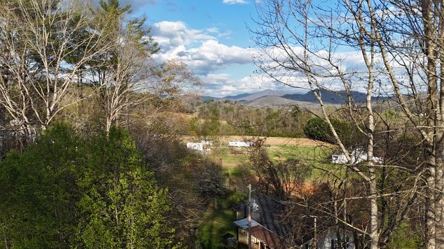 67 Eagle Lane, Hayesville, NC 28904