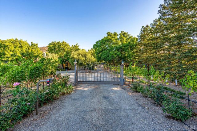 20 Rosedale Rd, Calistoga, CA 94515