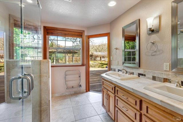 20 Rosedale Rd, Calistoga, CA 94515