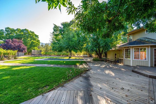 20 Rosedale Rd, Calistoga, CA 94515