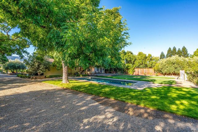 20 Rosedale Rd, Calistoga, CA 94515