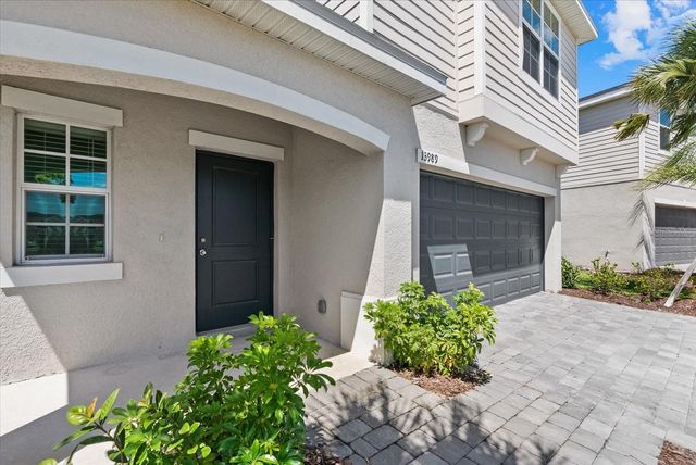 13989 LILAC SKY TERRACE, Bradenton, FL 34211