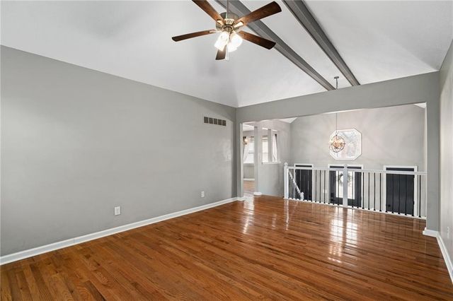 912 NE 108th Terrace, Kansas City, MO 64155