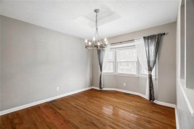 912 NE 108th Terrace, Kansas City, MO 64155