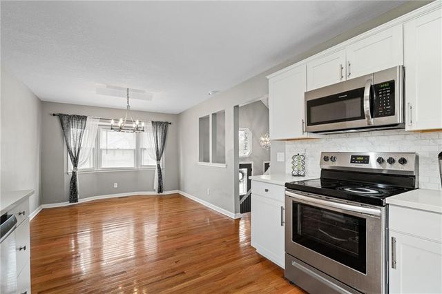 912 NE 108th Terrace, Kansas City, MO 64155