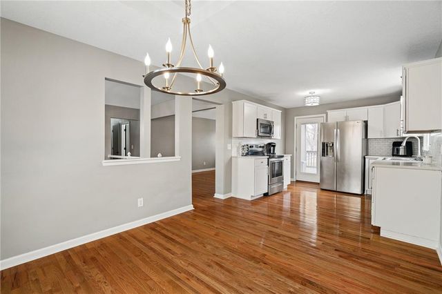 912 NE 108th Terrace, Kansas City, MO 64155