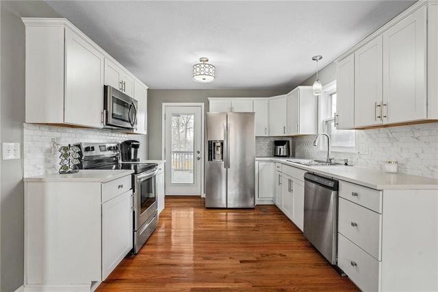 912 NE 108th Terrace, Kansas City, MO 64155