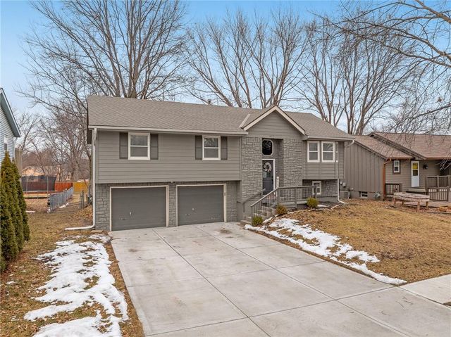 912 NE 108th Terrace, Kansas City, MO 64155