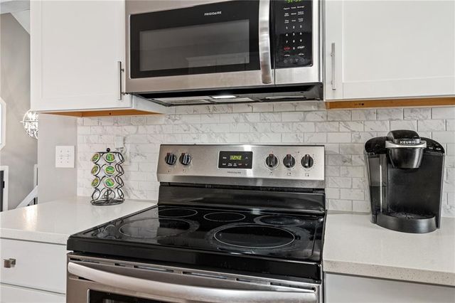 912 NE 108th Terrace, Kansas City, MO 64155