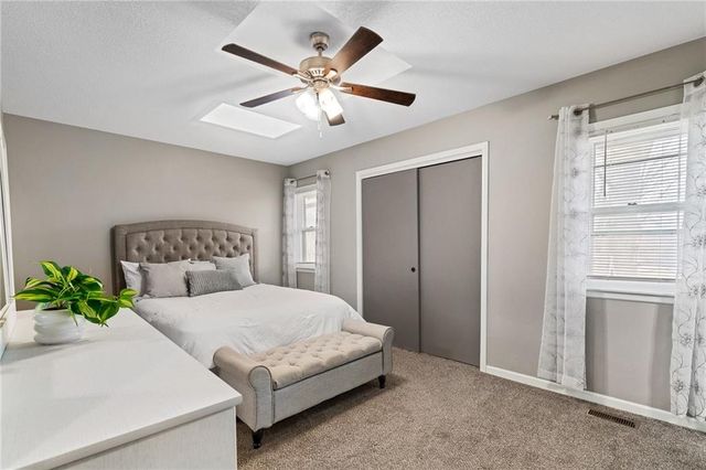 912 NE 108th Terrace, Kansas City, MO 64155