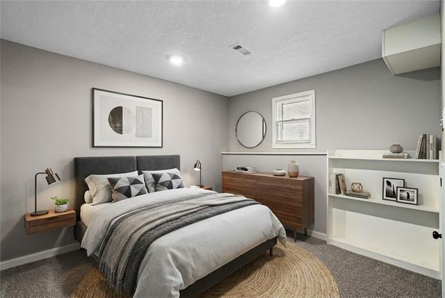 912 NE 108th Terrace, Kansas City, MO 64155