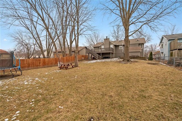 912 NE 108th Terrace, Kansas City, MO 64155