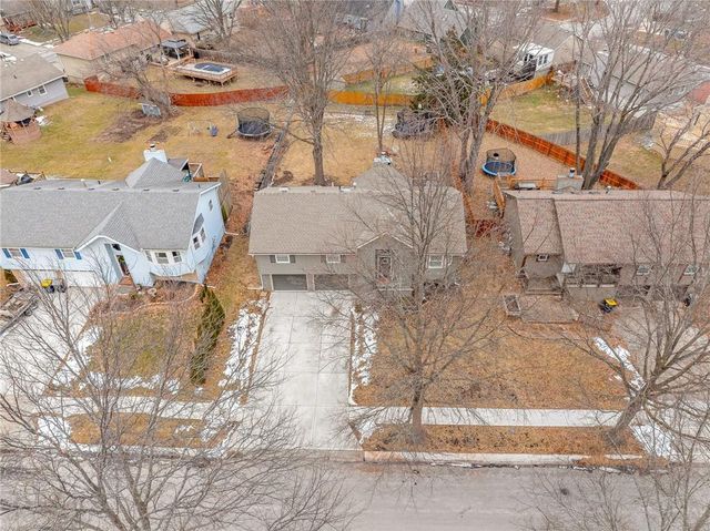 912 NE 108th Terrace, Kansas City, MO 64155