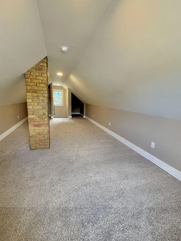 105 S Monroe Street, Blissfield, MI 49228