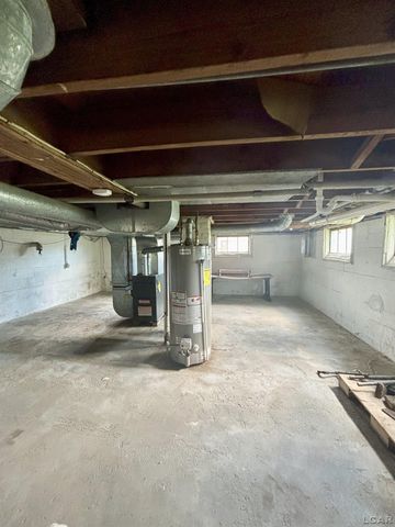 105 S Monroe Street, Blissfield, MI 49228