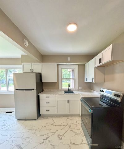 105 S Monroe Street, Blissfield, MI 49228