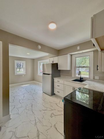 105 S Monroe Street, Blissfield, MI 49228