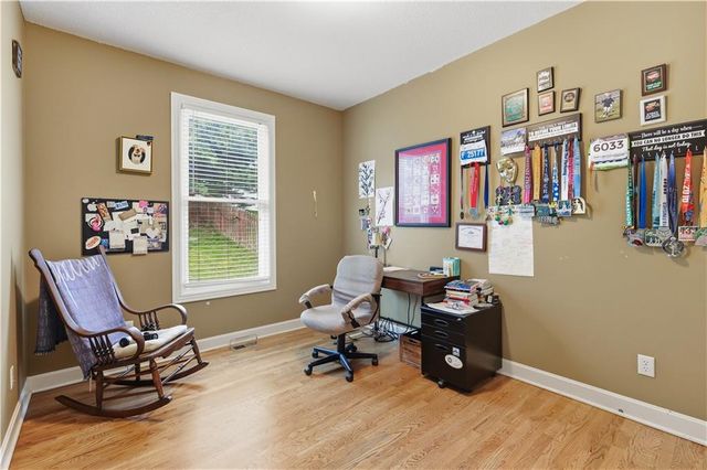 21727 W 96 Street, Lenexa, KS 66220