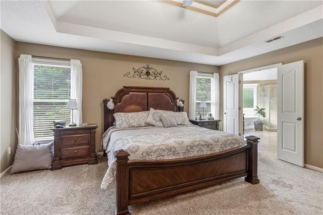 21727 W 96 Street, Lenexa, KS 66220