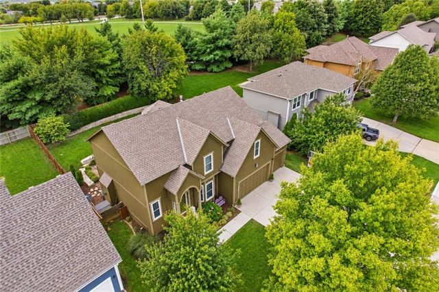 21727 W 96 Street, Lenexa, KS 66220