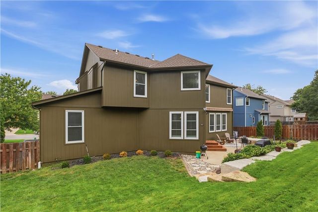 21727 W 96 Street, Lenexa, KS 66220