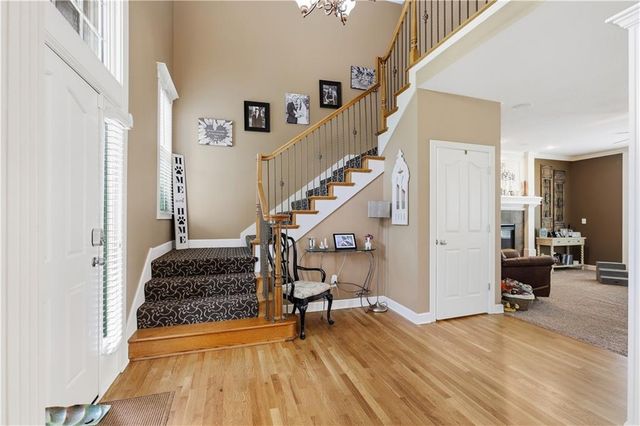 21727 W 96 Street, Lenexa, KS 66220