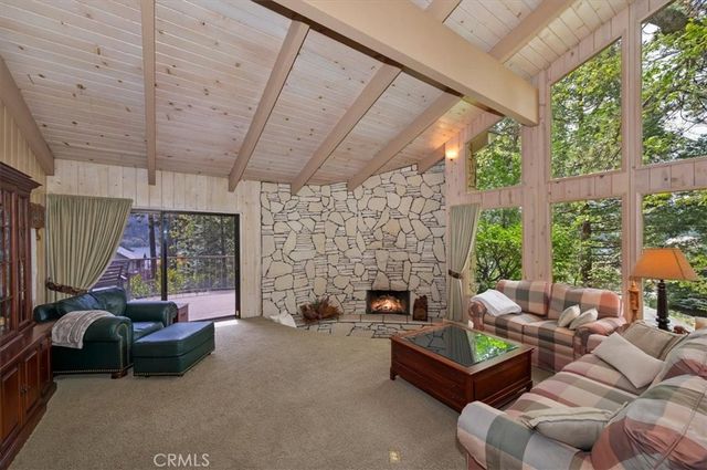 28018 Peninsula, Lake Arrowhead, CA 92352
