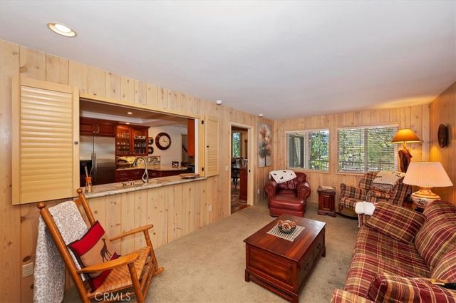 28018 Peninsula, Lake Arrowhead, CA 92352