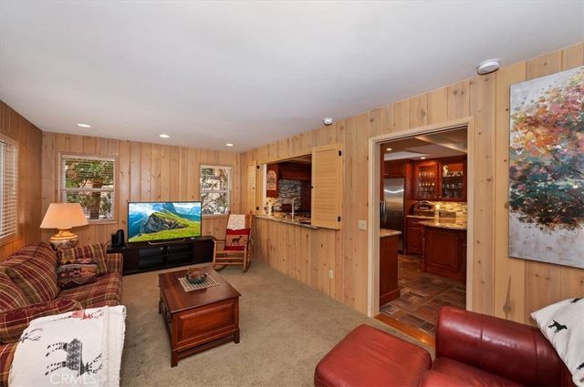 28018 Peninsula, Lake Arrowhead, CA 92352