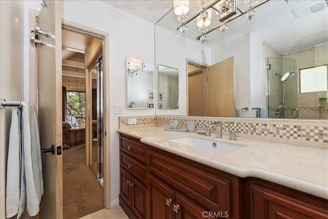 28018 Peninsula, Lake Arrowhead, CA 92352
