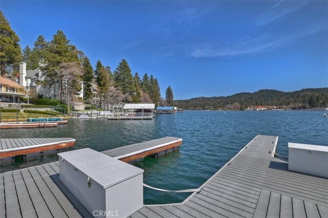 28018 Peninsula, Lake Arrowhead, CA 92352