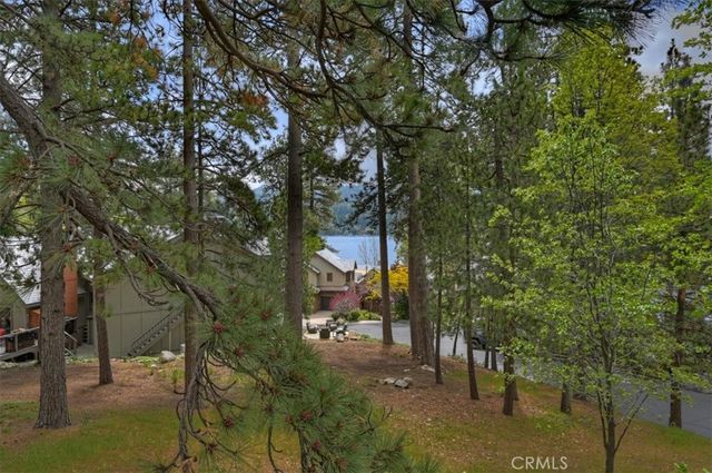 28018 Peninsula, Lake Arrowhead, CA 92352