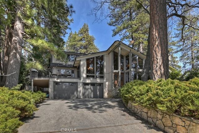 28018 Peninsula, Lake Arrowhead, CA 92352