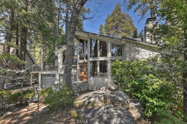 28018 Peninsula, Lake Arrowhead, CA 92352
