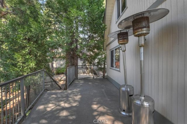 28018 Peninsula, Lake Arrowhead, CA 92352