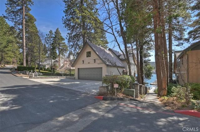 28018 Peninsula, Lake Arrowhead, CA 92352
