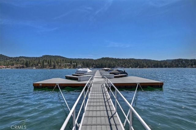 28018 Peninsula, Lake Arrowhead, CA 92352