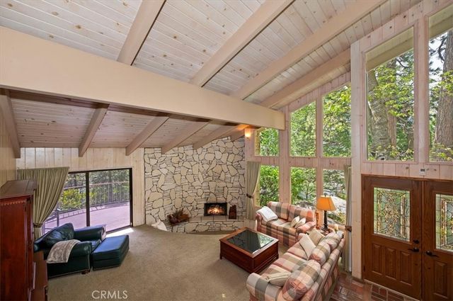 28018 Peninsula, Lake Arrowhead, CA 92352