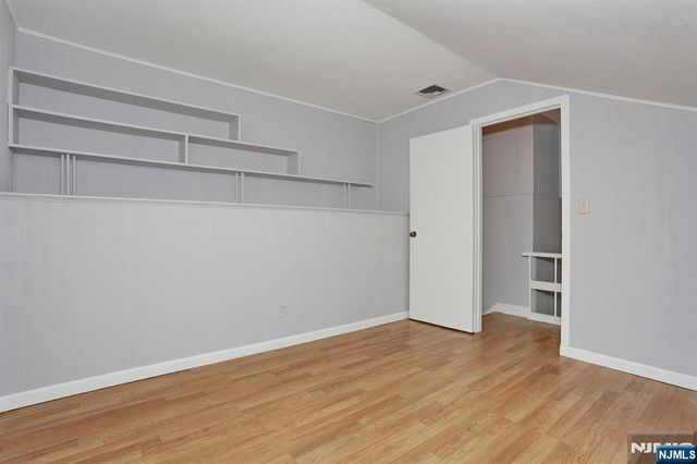 27 BRIARCLIFF Road, Hillsdale, NJ 07642