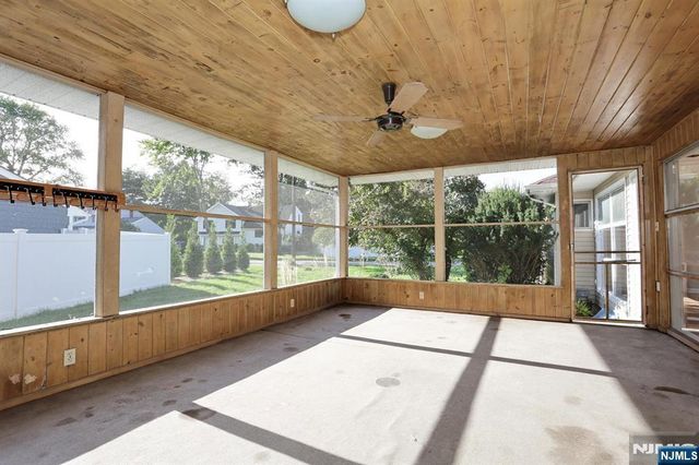 27 BRIARCLIFF Road, Hillsdale, NJ 07642