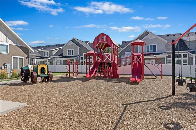 7856 S FARM HOUSE, Midvale, UT 84047