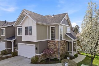 7856 S FARM HOUSE, Midvale, UT 84047