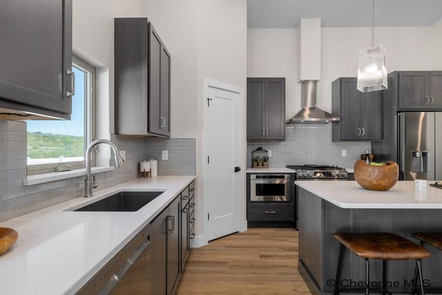 4069 ARROWHEAD TRL, Cheyenne, WY 82001
